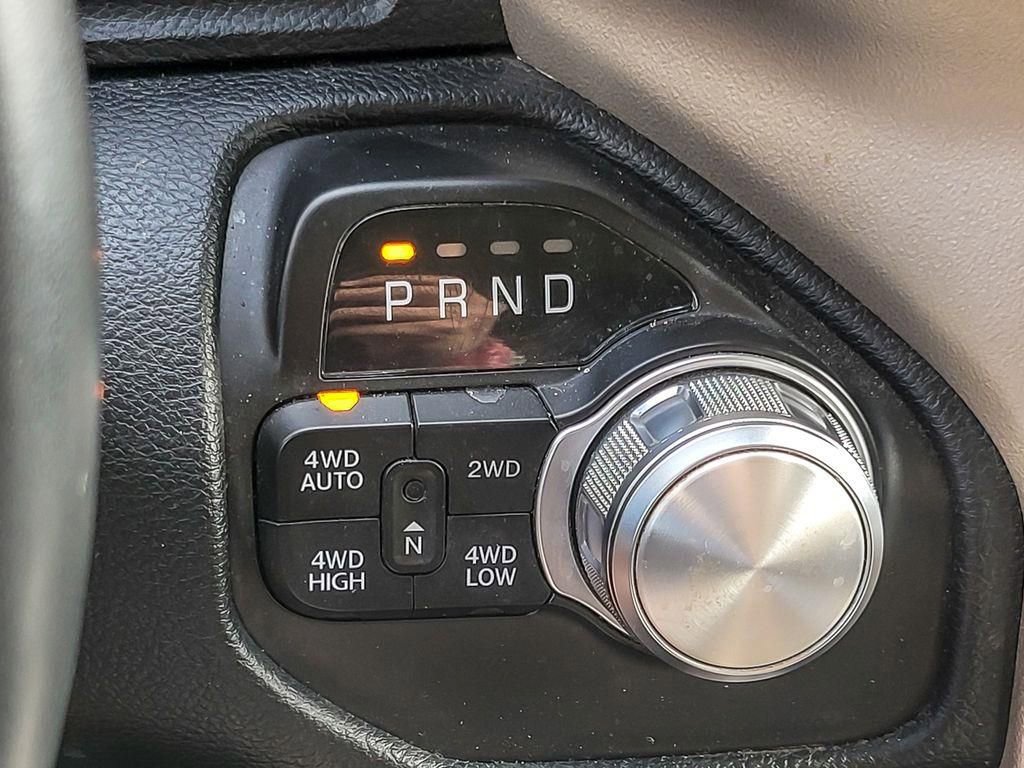 Used 2022 RAM 1500 Laramie AWD/4WD image 16