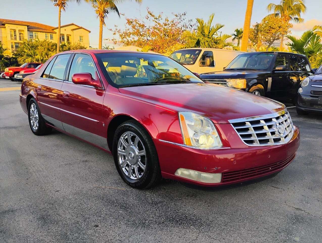 Used 2008 Cadillac DTS image 1