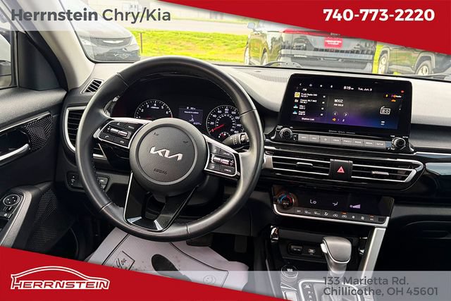 Used 2023 Kia Seltos EX AWD/4WD image 6