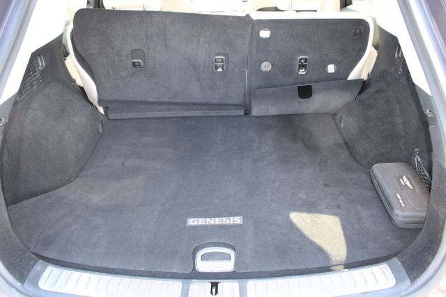 Used 2023 Genesis GV70 2.5T w/ Select Package image 8