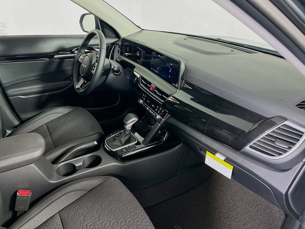 New 2026 Kia Seltos S FWD image 24