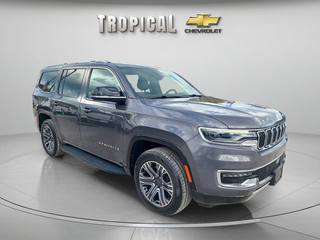 Used 2024 Jeep Wagoneer Series II w/ Flexible Seating Group RWD image 7
