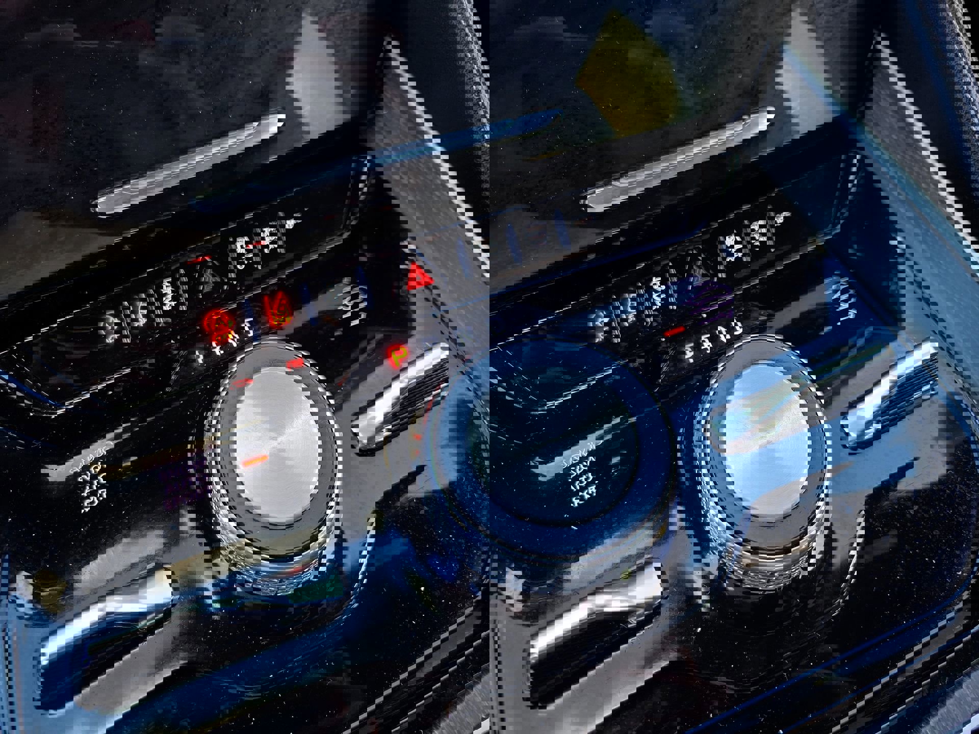 Used 2024 Jeep Wagoneer Series III AWD/4WD image 24