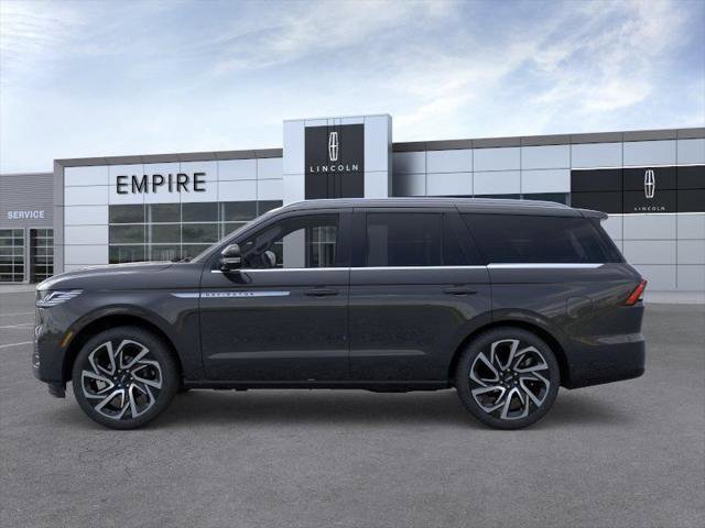 New 2026 Lincoln Navigator Reserve image 3