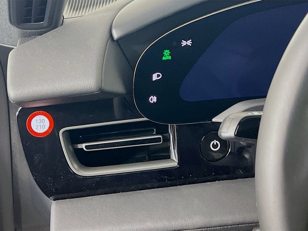 New 2026 Porsche Taycan AWD/4WD image 11