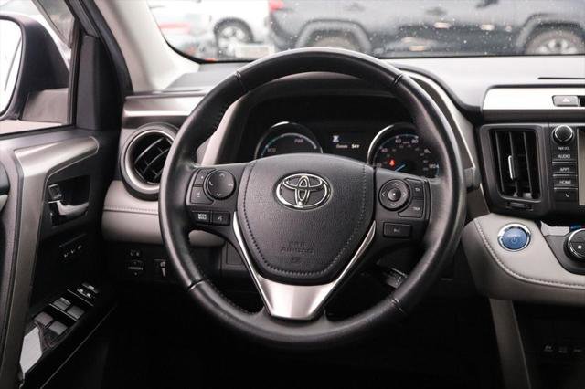Certified 2018 Toyota RAV4 Limited image 24