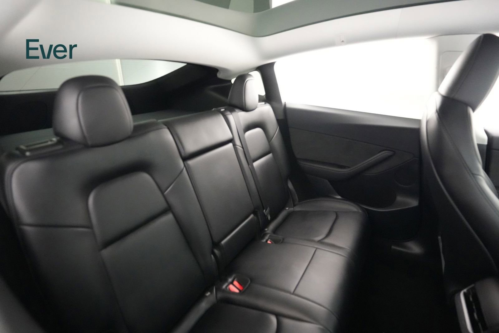 Used 2024 Tesla Model Y Performance AWD/4WD image 5