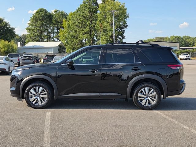 New 2026 Nissan Pathfinder SL FWD image 2