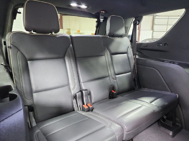 Used 2023 GMC Yukon SLT RWD image 44