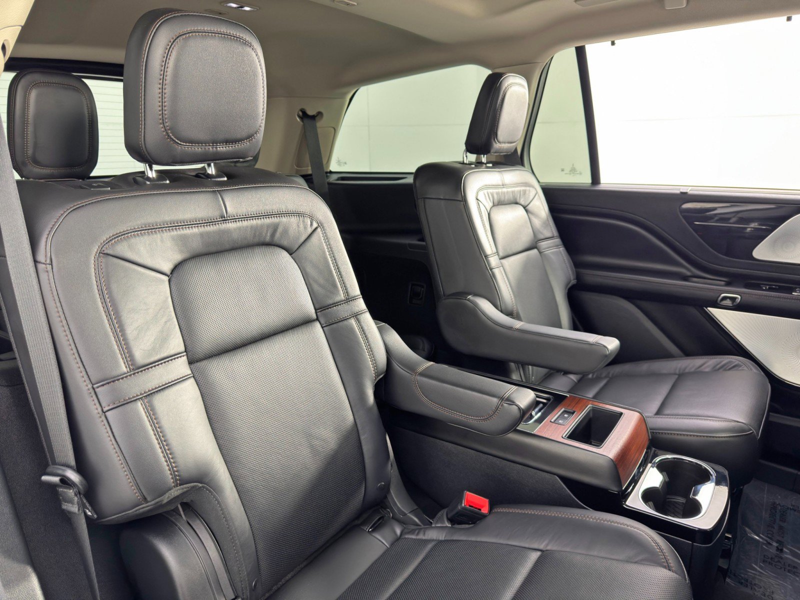 Used 2023 Lincoln Aviator Grand Touring w/ Equipment Group 301A image 43