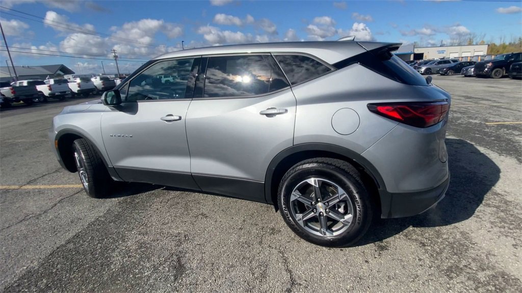 Certified 2025 Chevrolet Blazer LT image 6