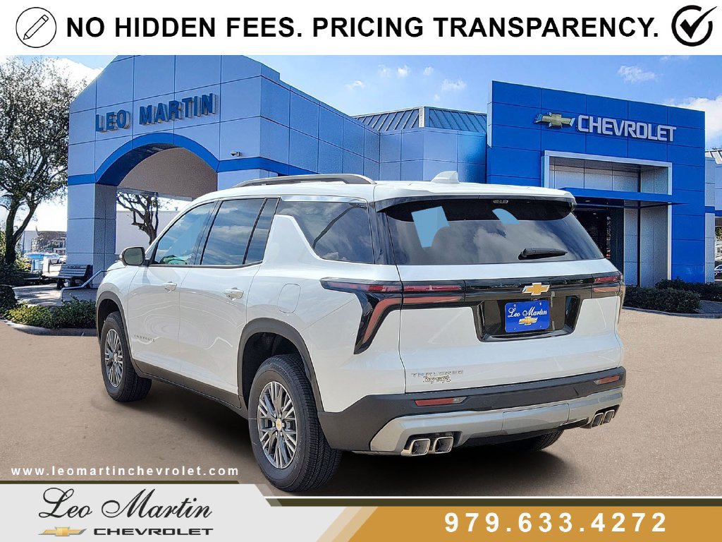 New 2027 Chevrolet Traverse LT w/ Driver Confidence Package FWD image 4