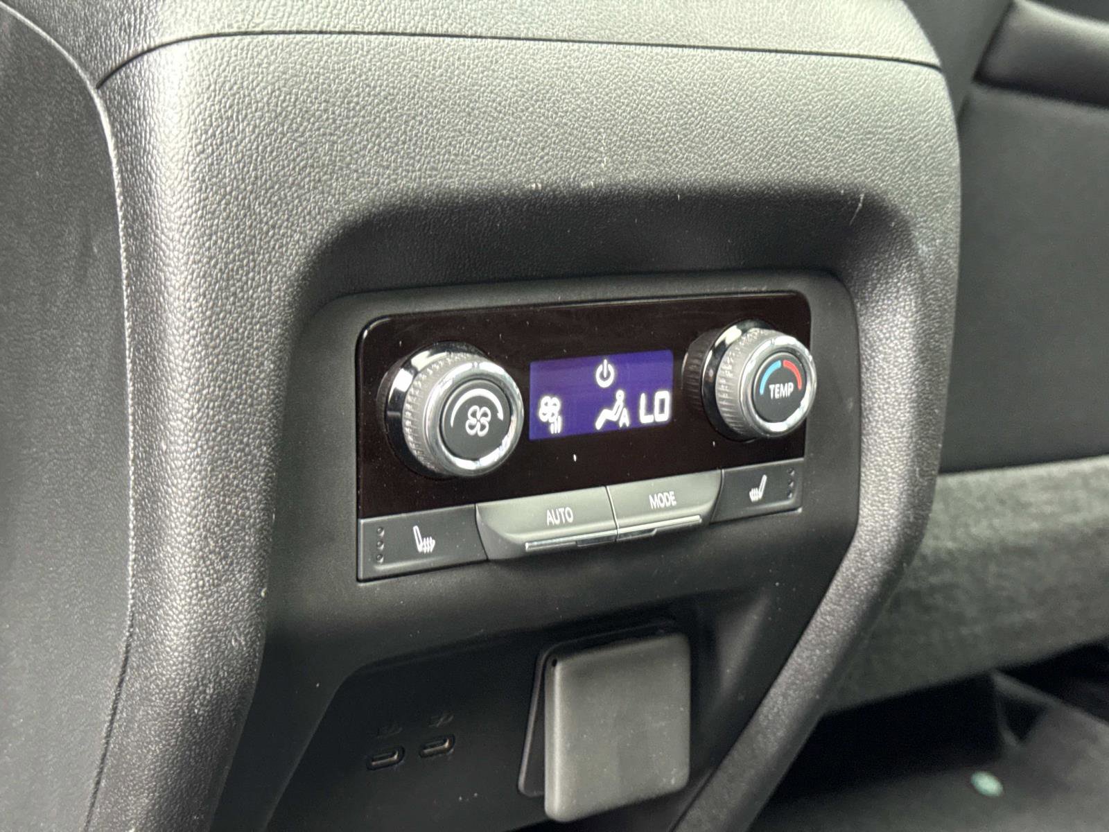 Used 2024 Chevrolet Traverse RS w/ LPO, Floor Liner Package image 27