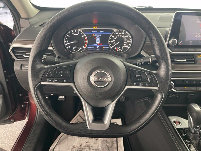 Used 2023 Nissan Altima 2.5 SV FWD image 37