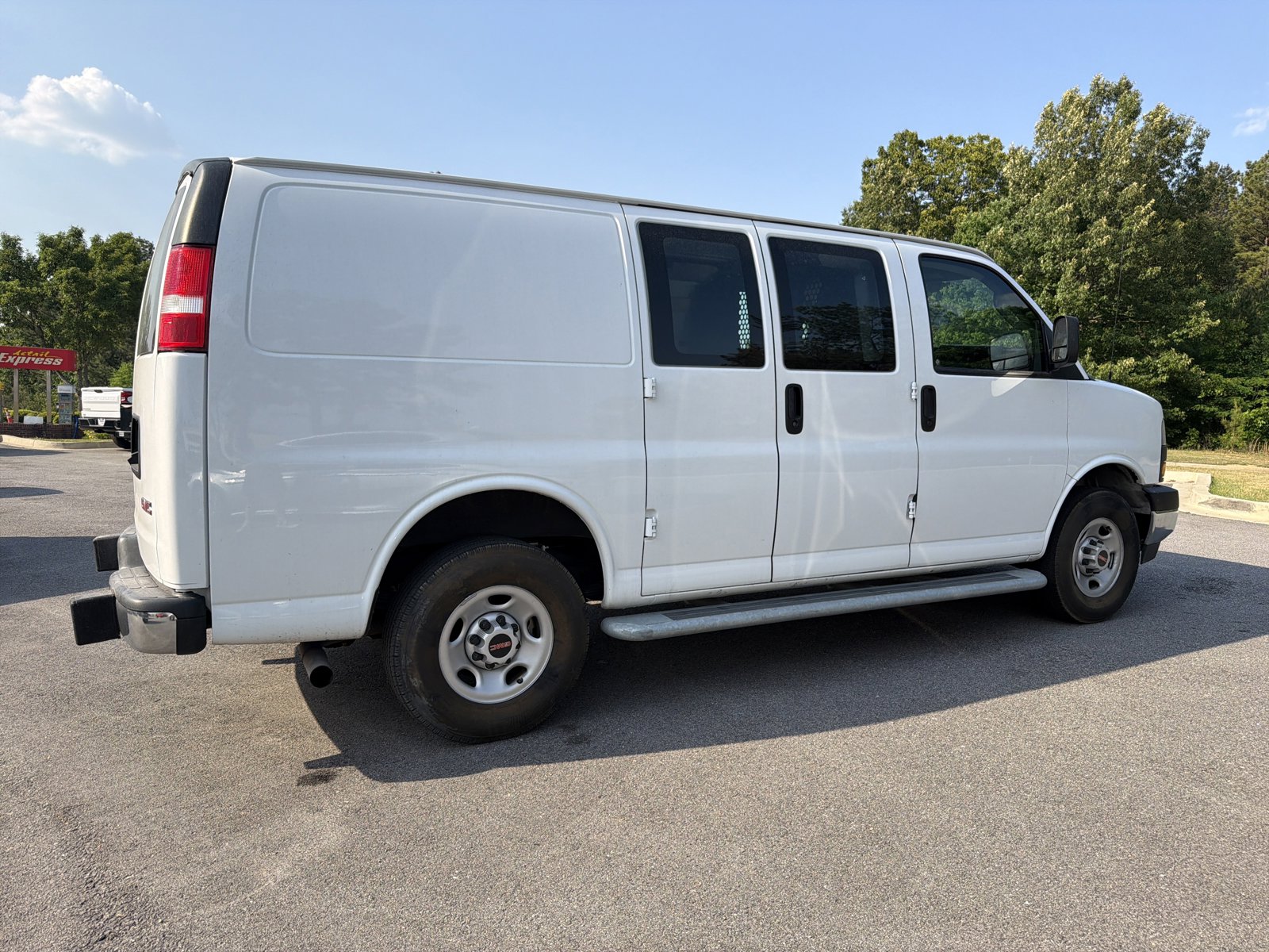 Used 2024 GMC Savana 2500 w/ Driver Convenience Package RWD image 13