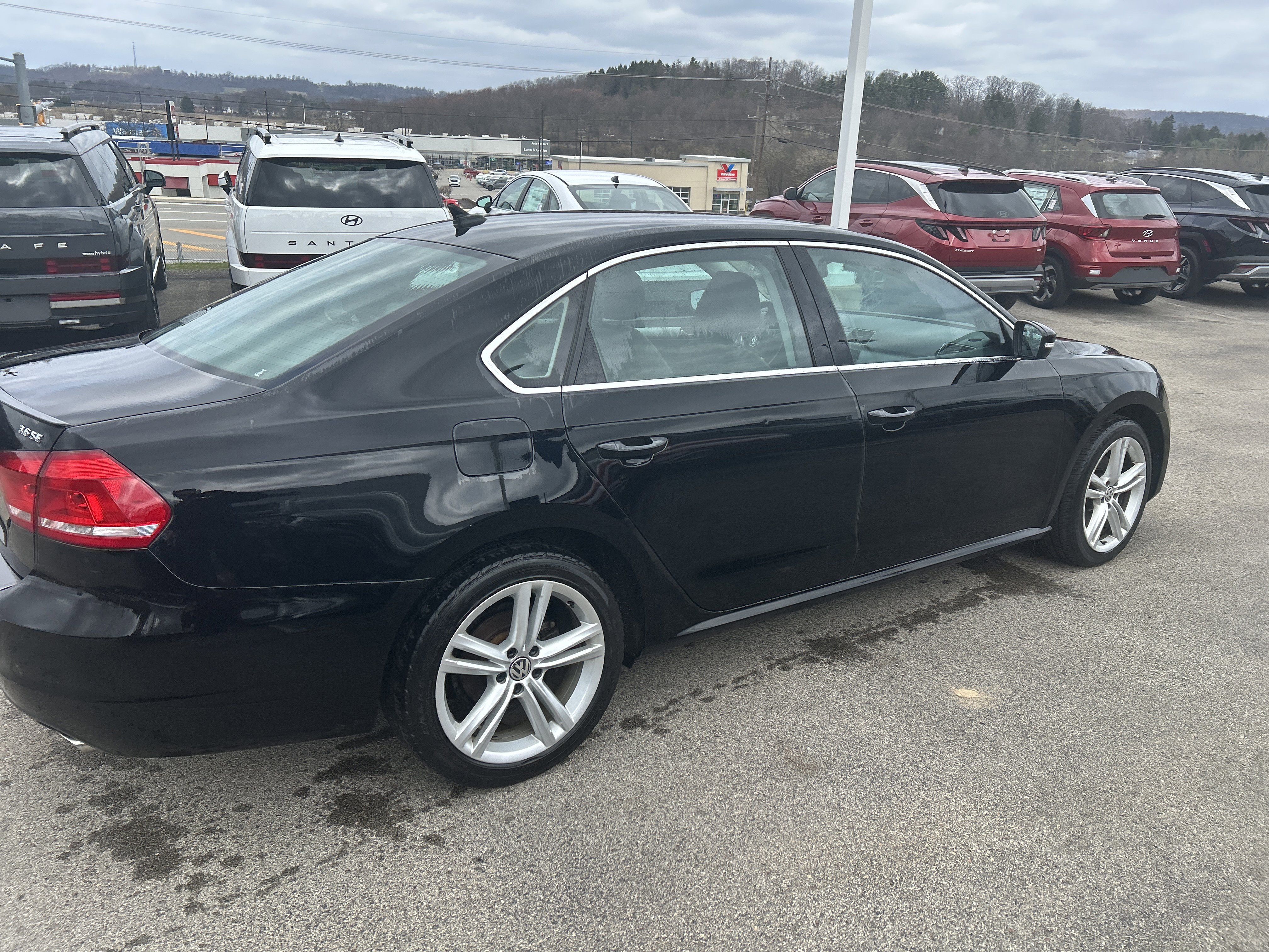 Used 2013 Volkswagen Passat 3.6 SE image 7
