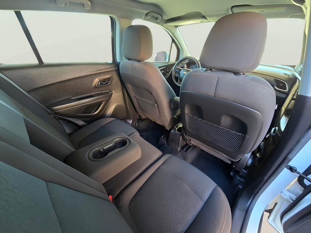 Used 2020 Chevrolet Trax LS image 50