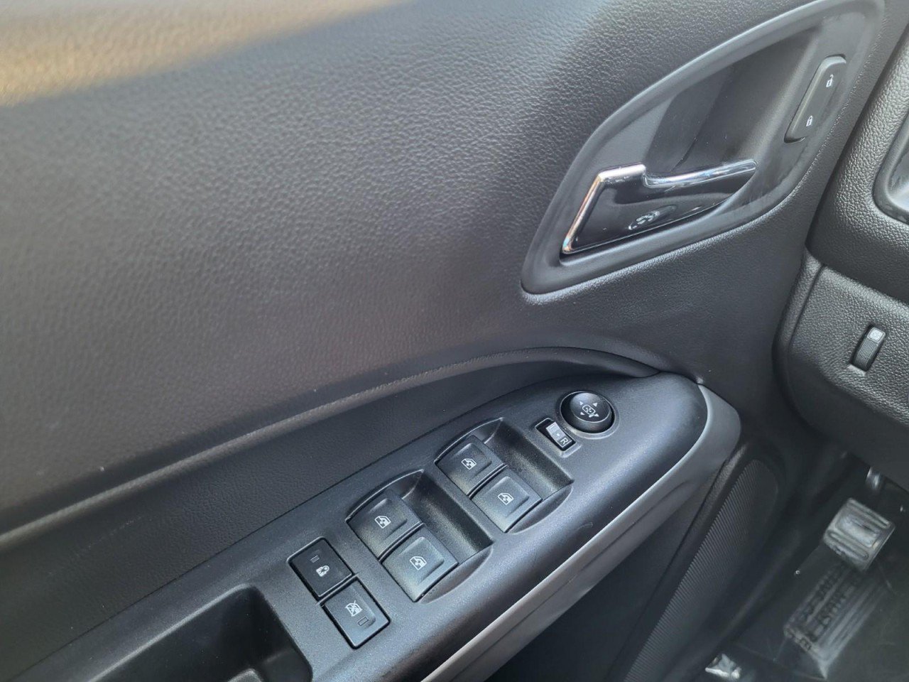Used 2018 Chevrolet Colorado LT w/ Luxury Package, Chrome RWD image 21
