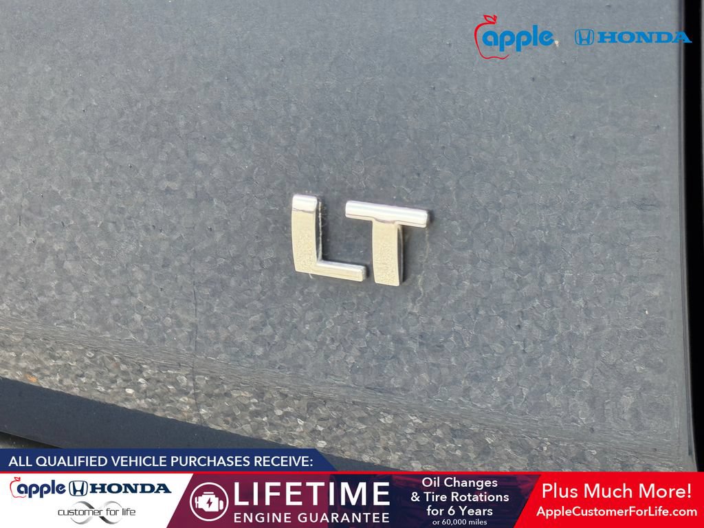 Used 2023 Chevrolet Traverse LT AWD/4WD image 24
