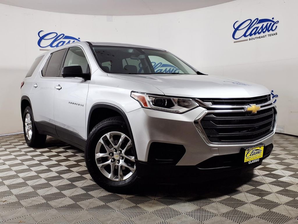 Used 2020 Chevrolet Traverse LS FWD image 1