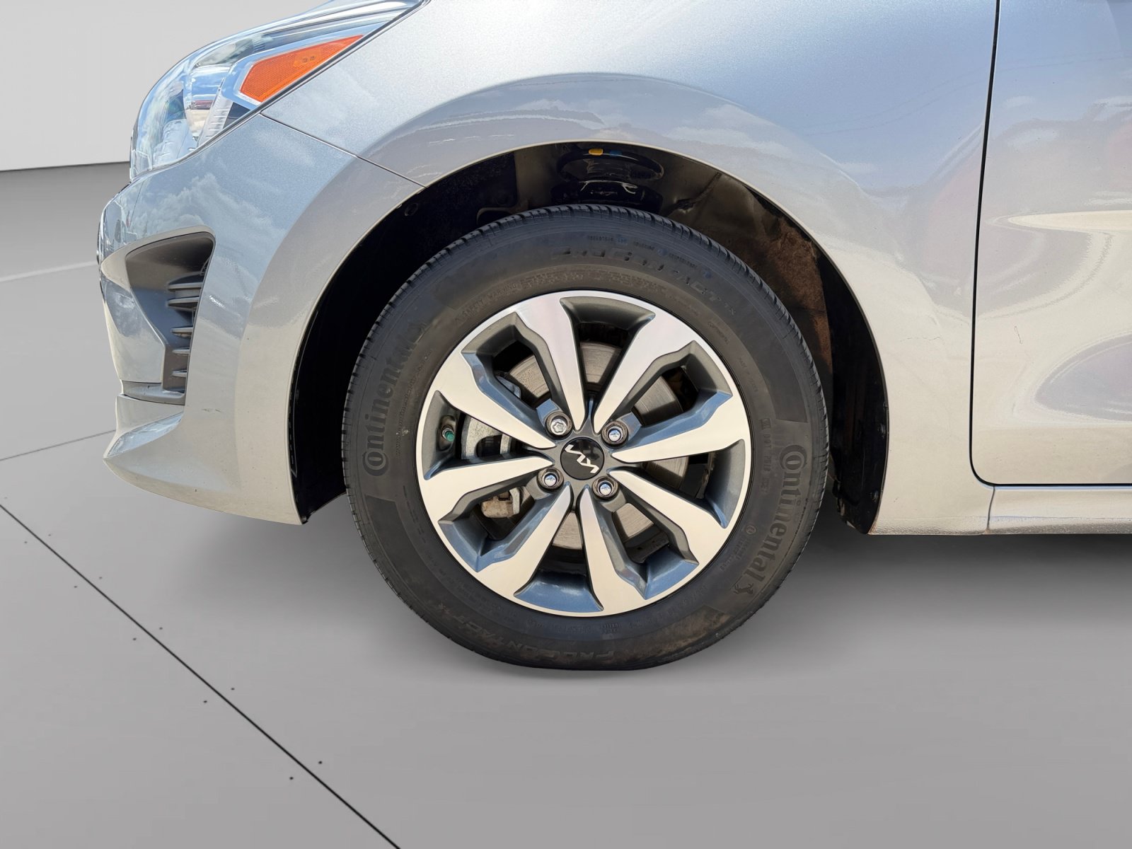 Used 2023 Kia Rio S w/ Technology Package FWD image 9