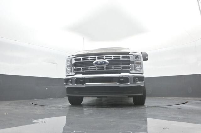 New 2026 Ford F250 XLT w/ FX4 Off-Road Package AWD/4WD image 33