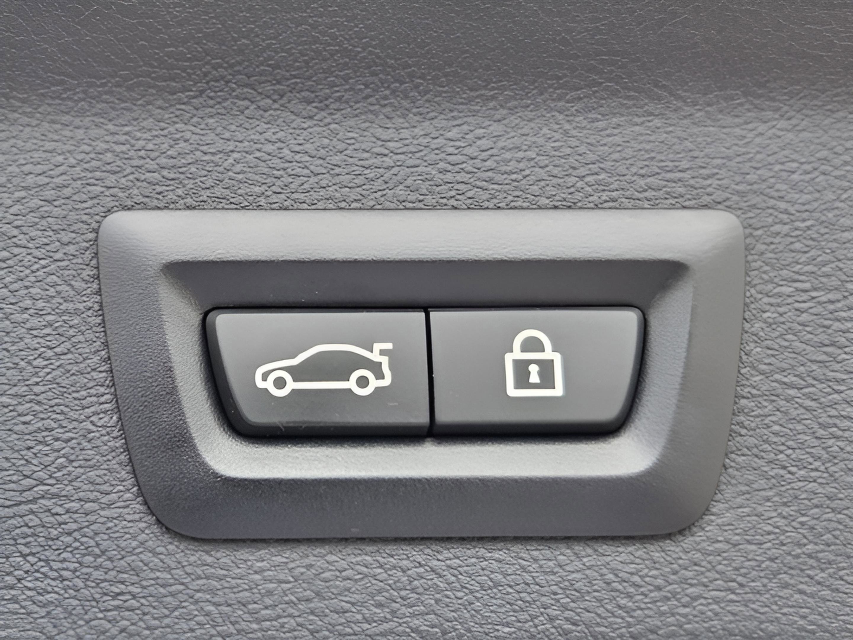 Used 2022 BMW X3 sDrive30i w/ Convenience Package image 25