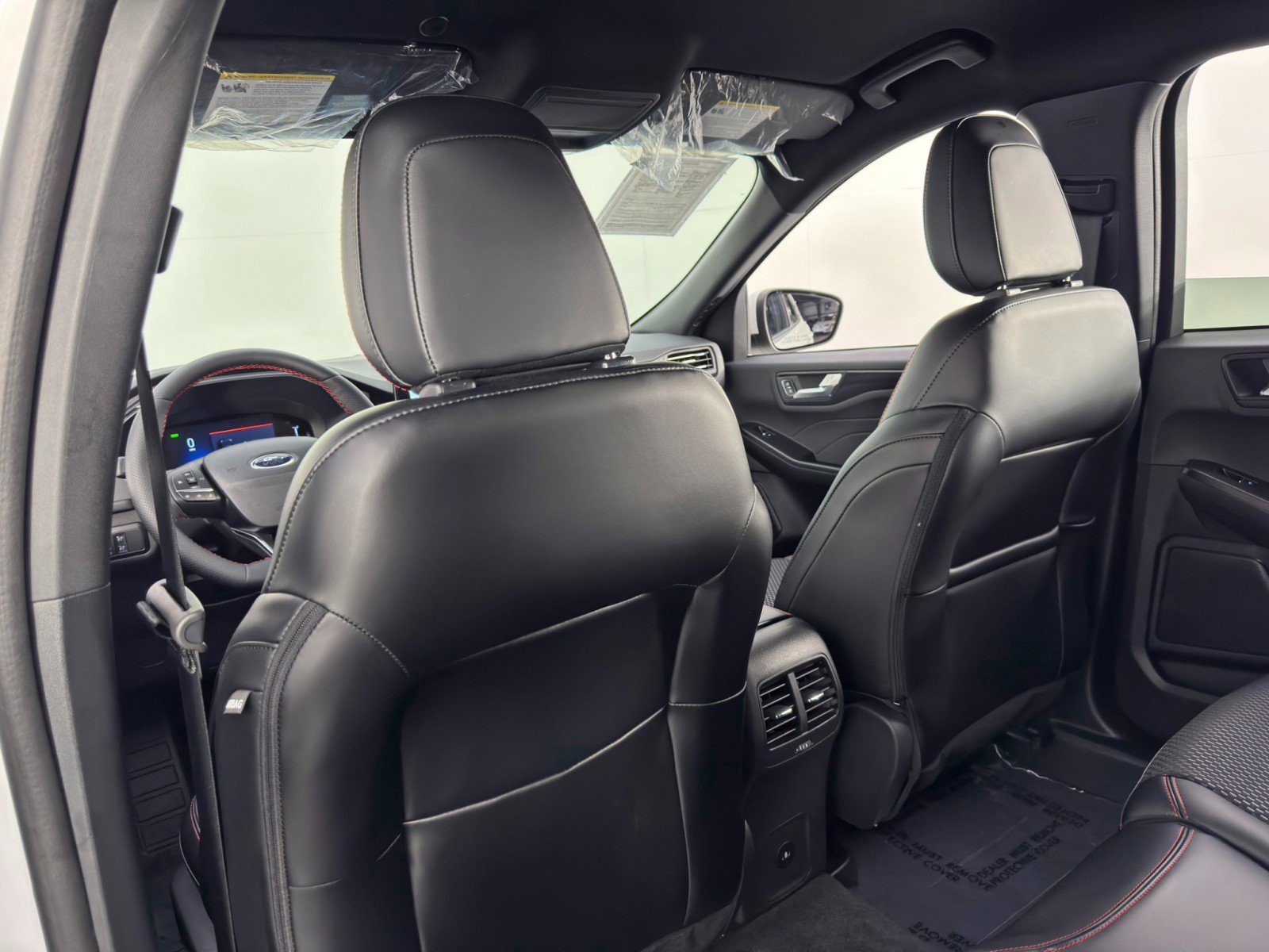 Used 2024 Ford Escape ST-Line Select image 30