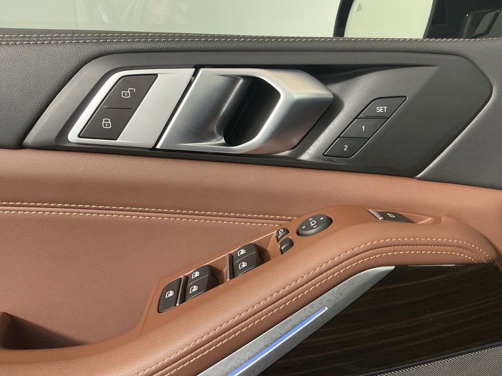 Certified 2024 BMW X5 xDrive50e w/ M Sport Package image 24