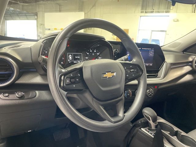 Used 2024 Chevrolet Trax LS image 14