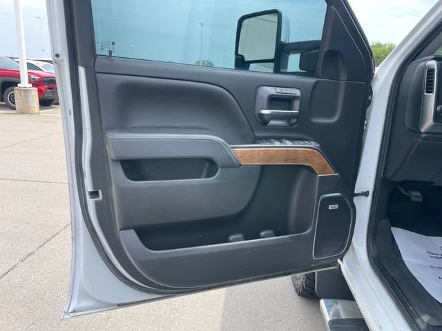 Used 2019 Chevrolet Silverado 2500 LTZ w/ Duramax Plus Package AWD/4WD image 39