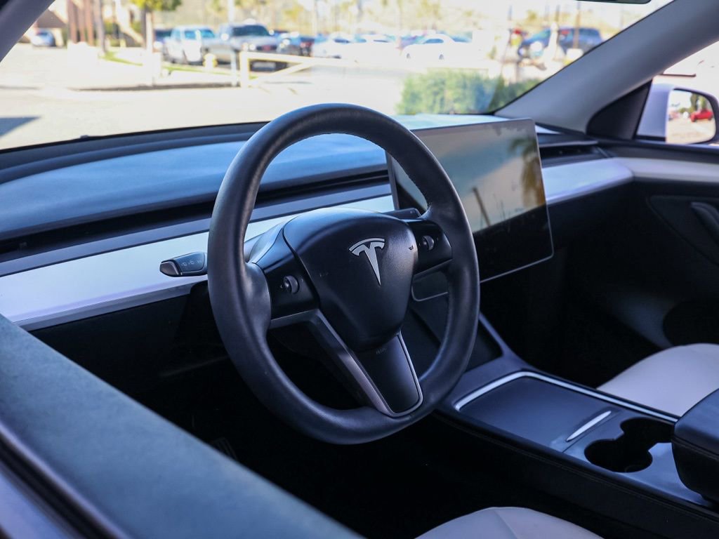 Used 2023 Tesla Model Y Long Range image 14