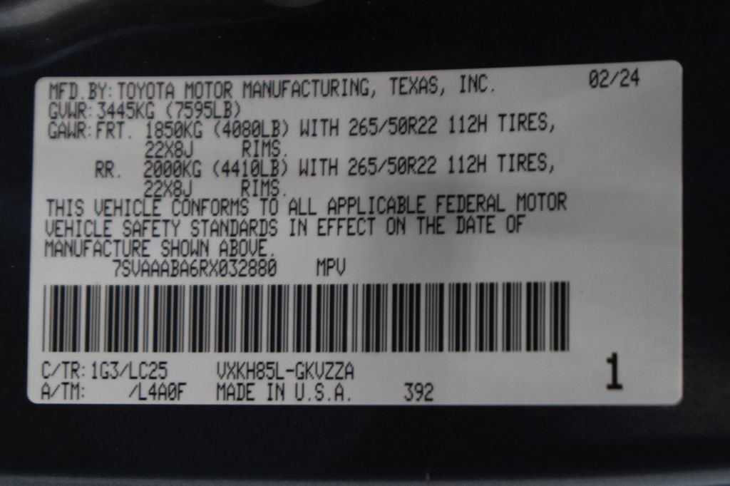 Used 2024 Toyota Sequoia Capstone AWD/4WD image 60