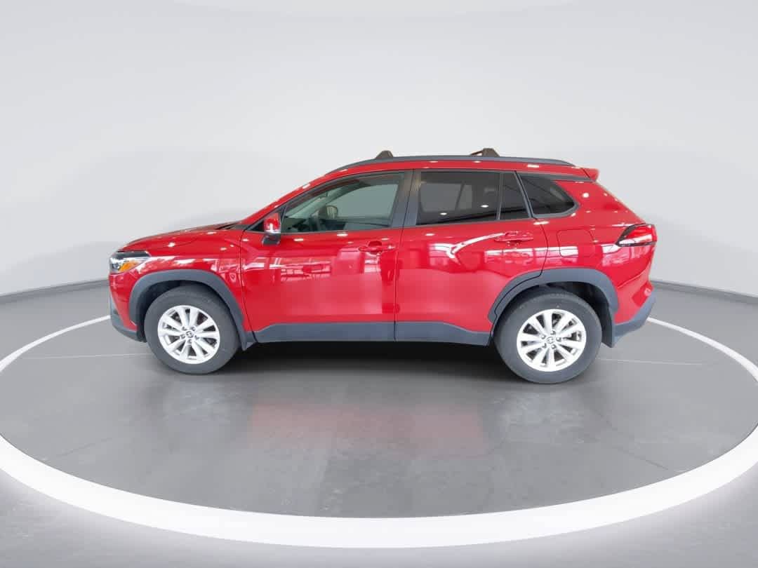 Used 2024 Toyota Corolla Cross LE AWD/4WD image 5