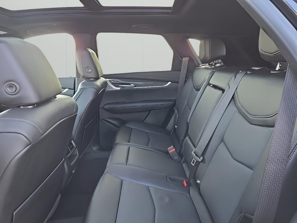 Used 2023 Cadillac XT5 Sportv w/ LPO, Floor Liner Package image 12