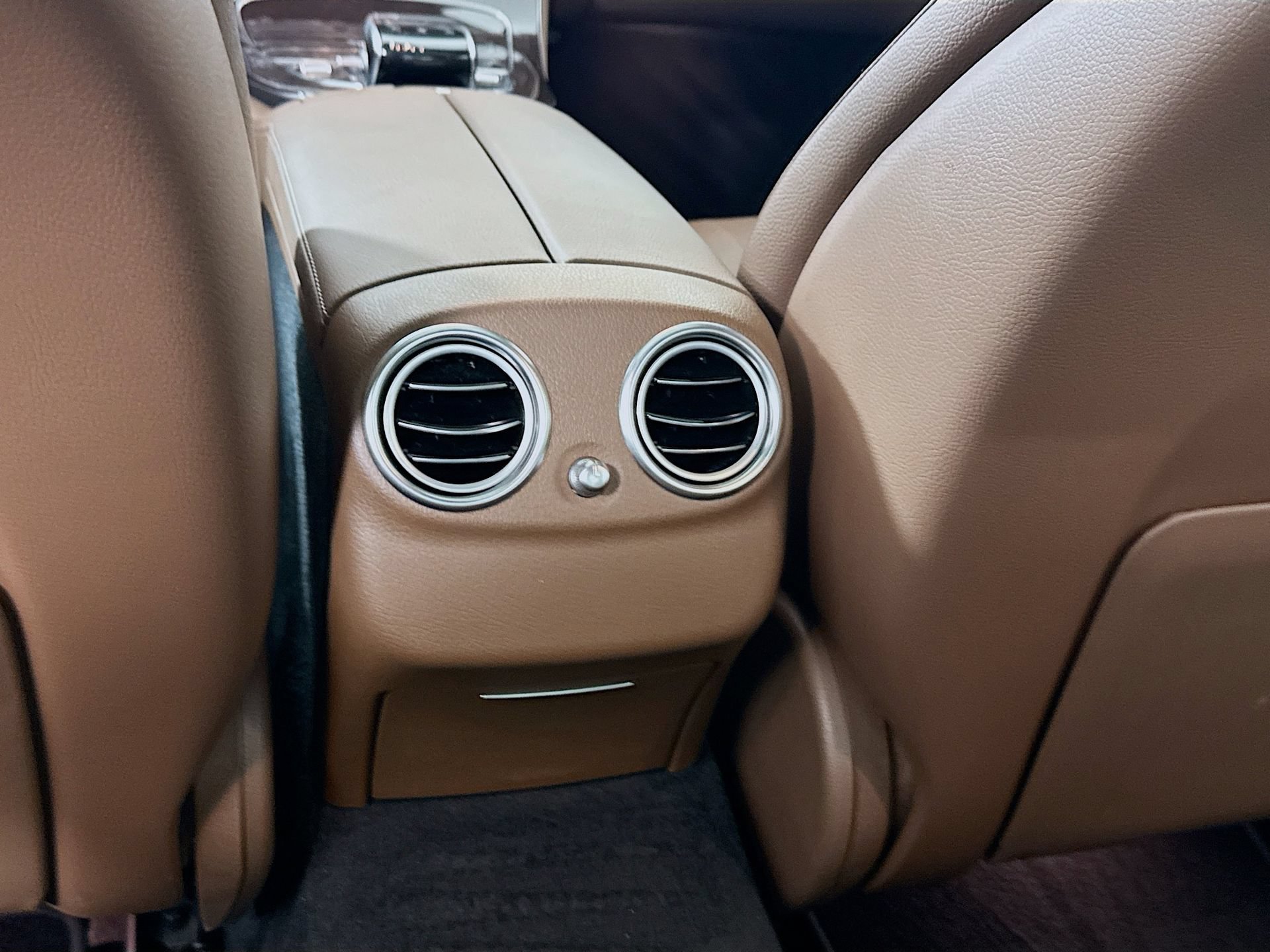 Used 2019 Mercedes-Benz E 300 image 28