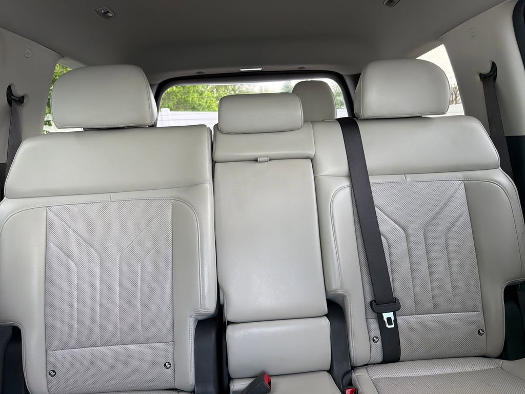 Used 2025 Hyundai Santa Fe SEL FWD image 50