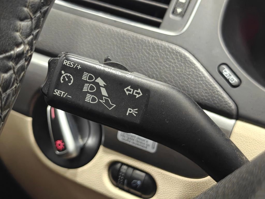 Used 2013 Volkswagen Jetta TDI image 11