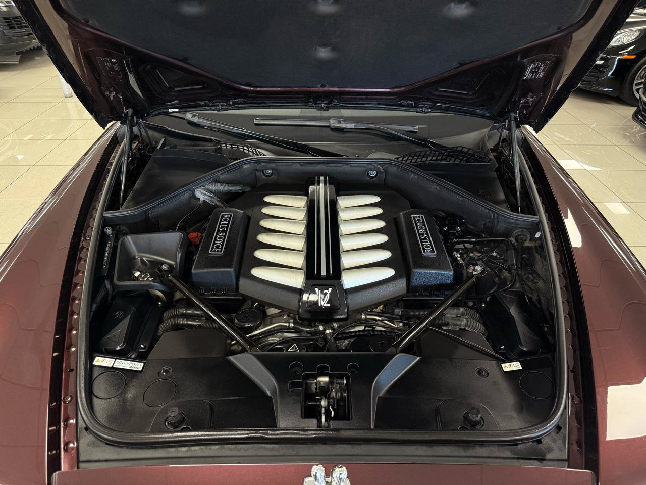 Used 2011 Rolls-Royce Ghost RWD image 23