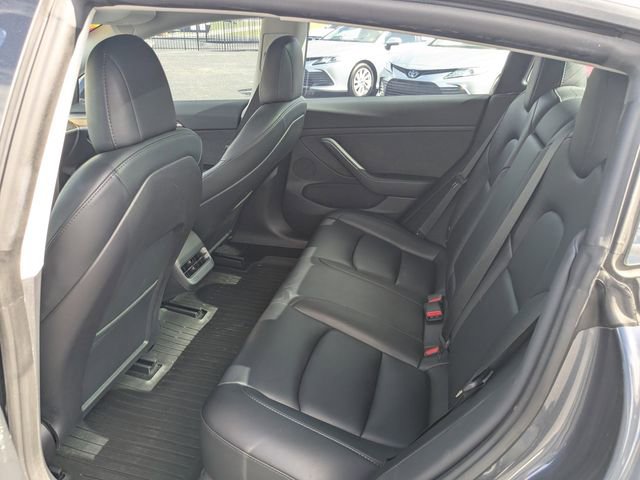 Used 2023 Tesla Model 3 Performance image 12