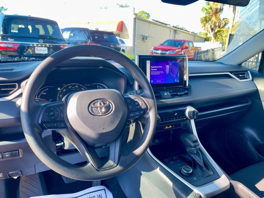 Used 2025 Toyota RAV4 LE image 13
