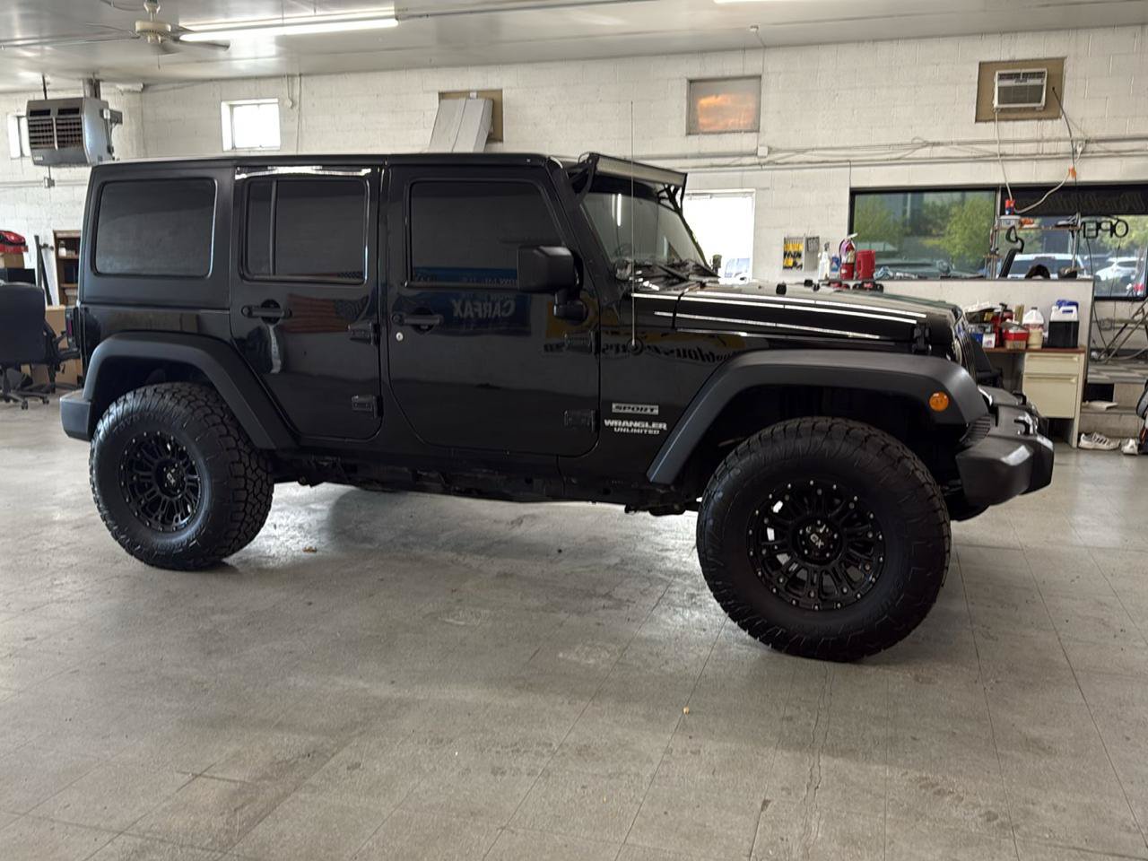Used 2013 Jeep Wrangler Unlimited Sport w/ Connectivity Group AWD/4WD image 5
