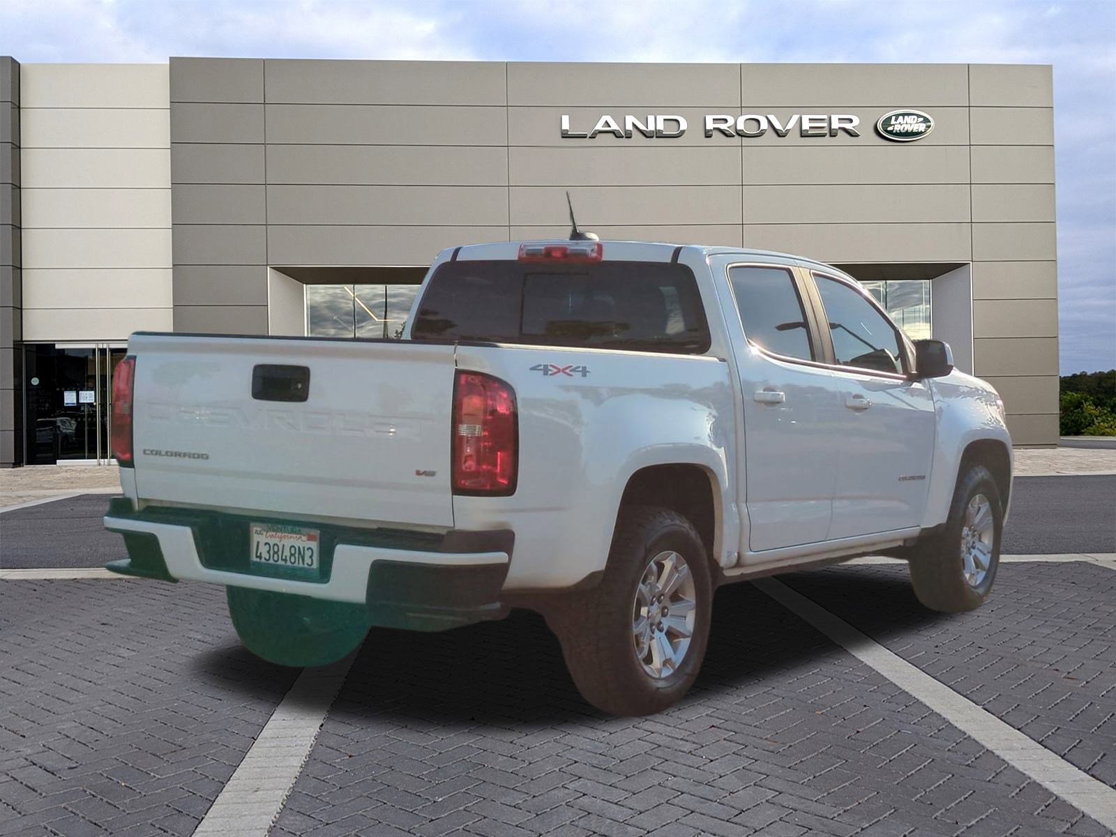 Used 2022 Chevrolet Colorado LT w/ LT Convenience Package image 5