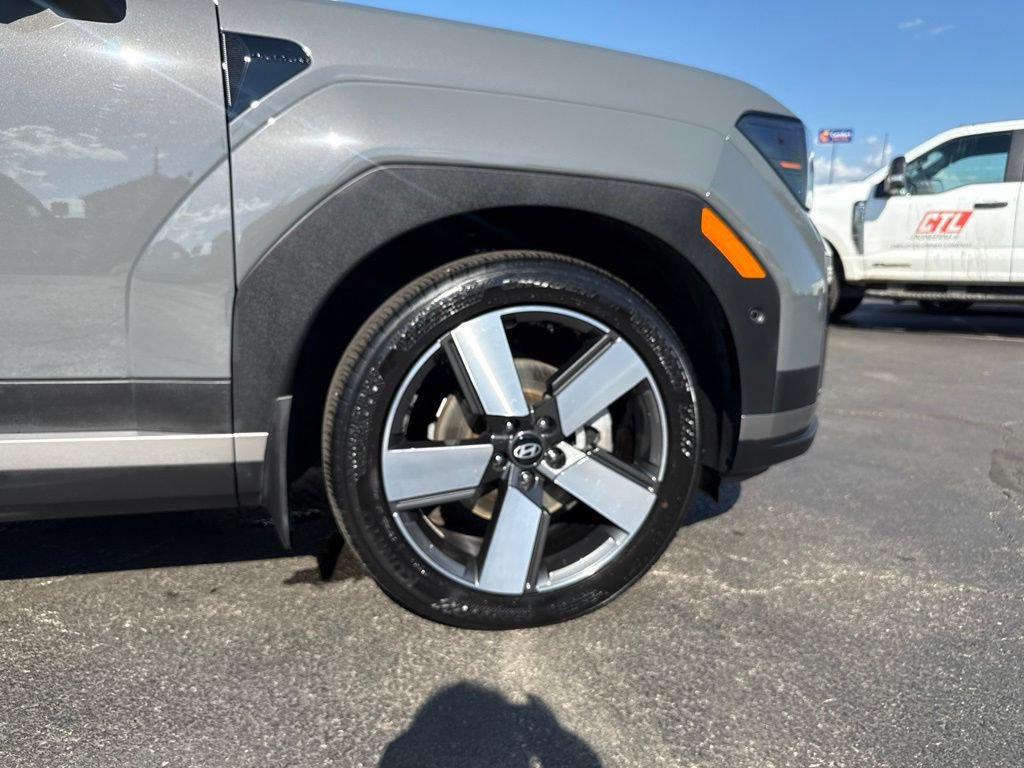 Used 2025 Hyundai Santa Fe Limited AWD/4WD image 49