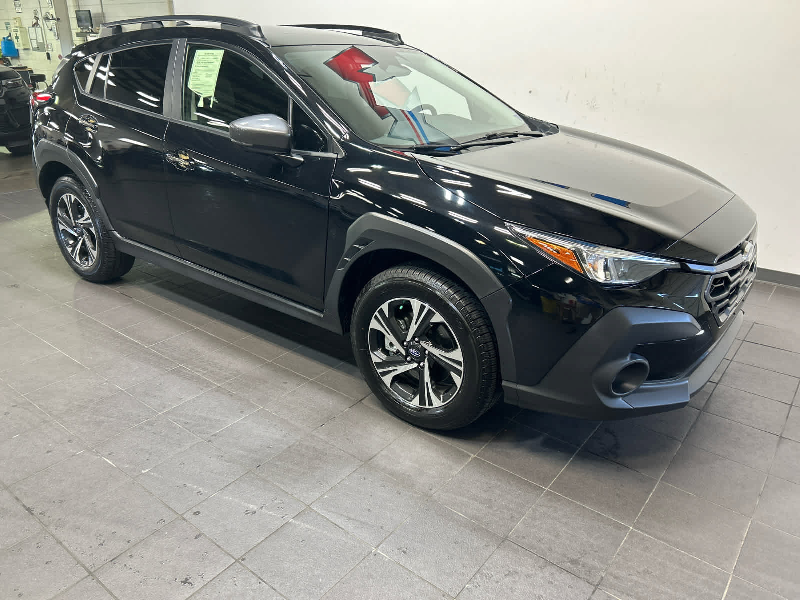Used 2024 Subaru Crosstrek 2.0i Premium AWD/4WD image 2