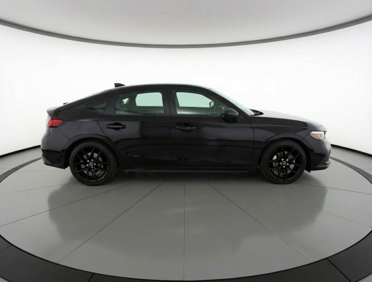 Used 2025 Honda Civic Sport image 11