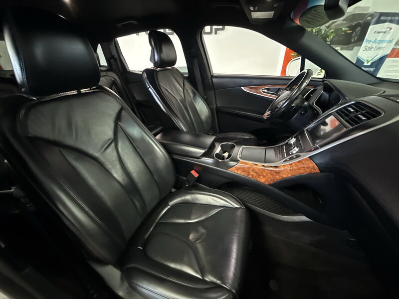 Used 2018 Lincoln MKX Select w/ Select Plus Package FWD image 20