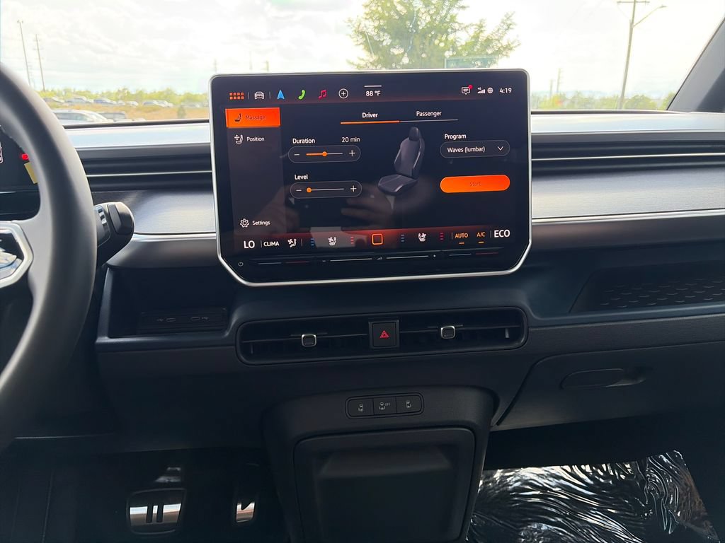 New 2025 Volkswagen ID. Buzz Pro S Plus AWD/4WD image 12