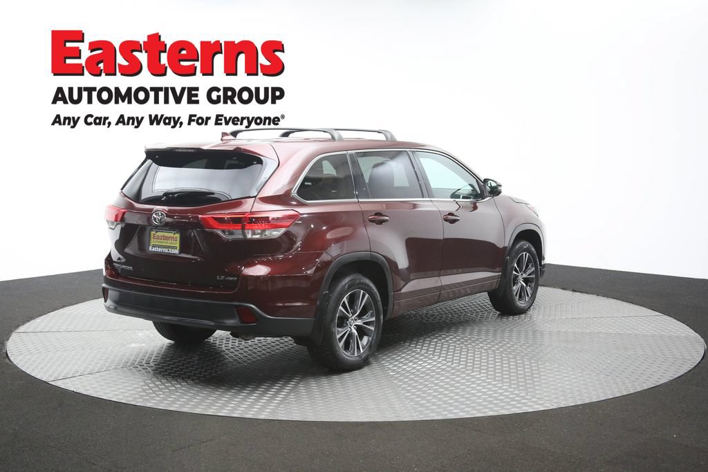 Used 2018 Toyota Highlander Plus AWD/4WD image 40