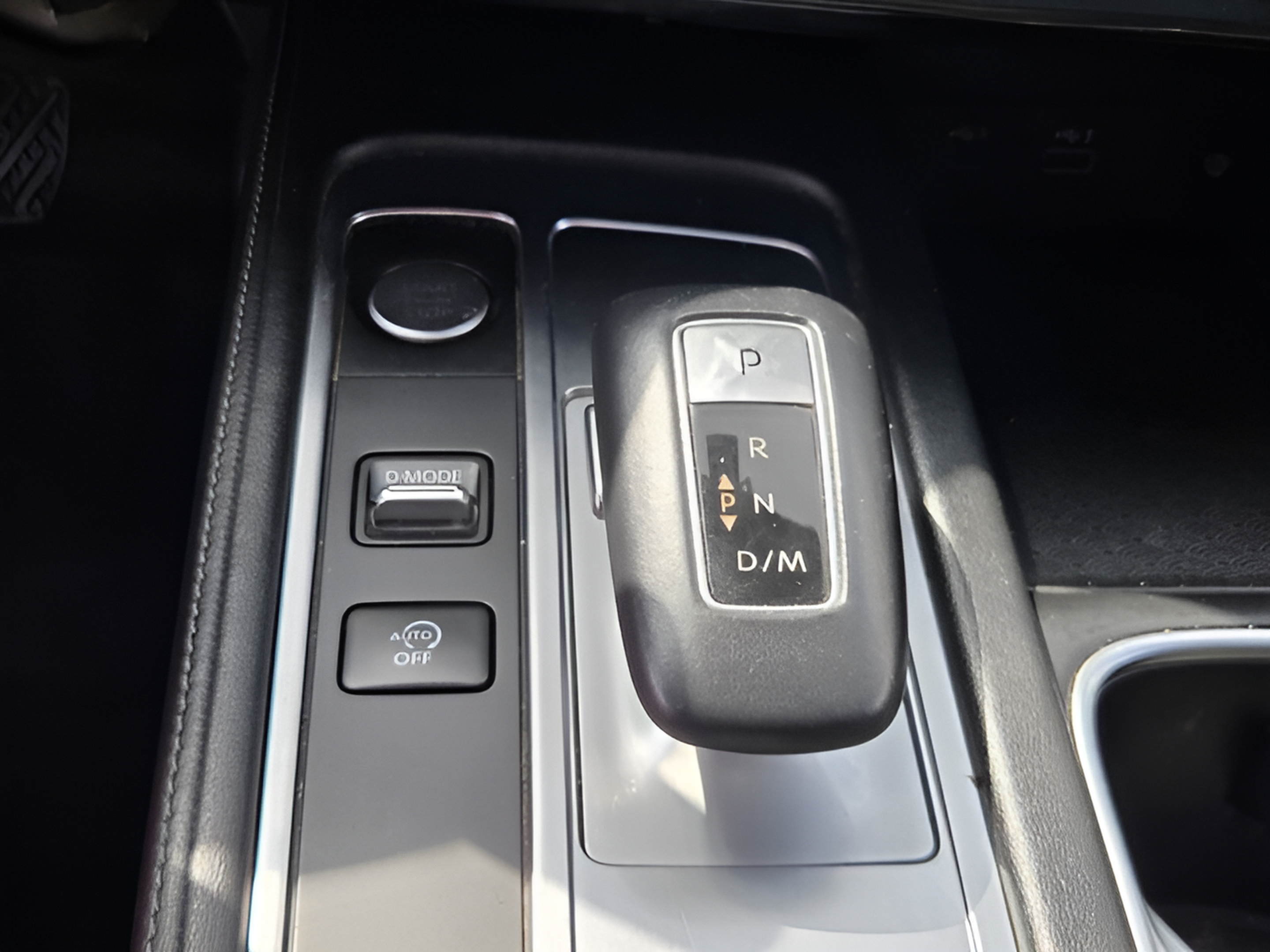 Used 2024 INFINITI QX60 Luxe FWD image 17